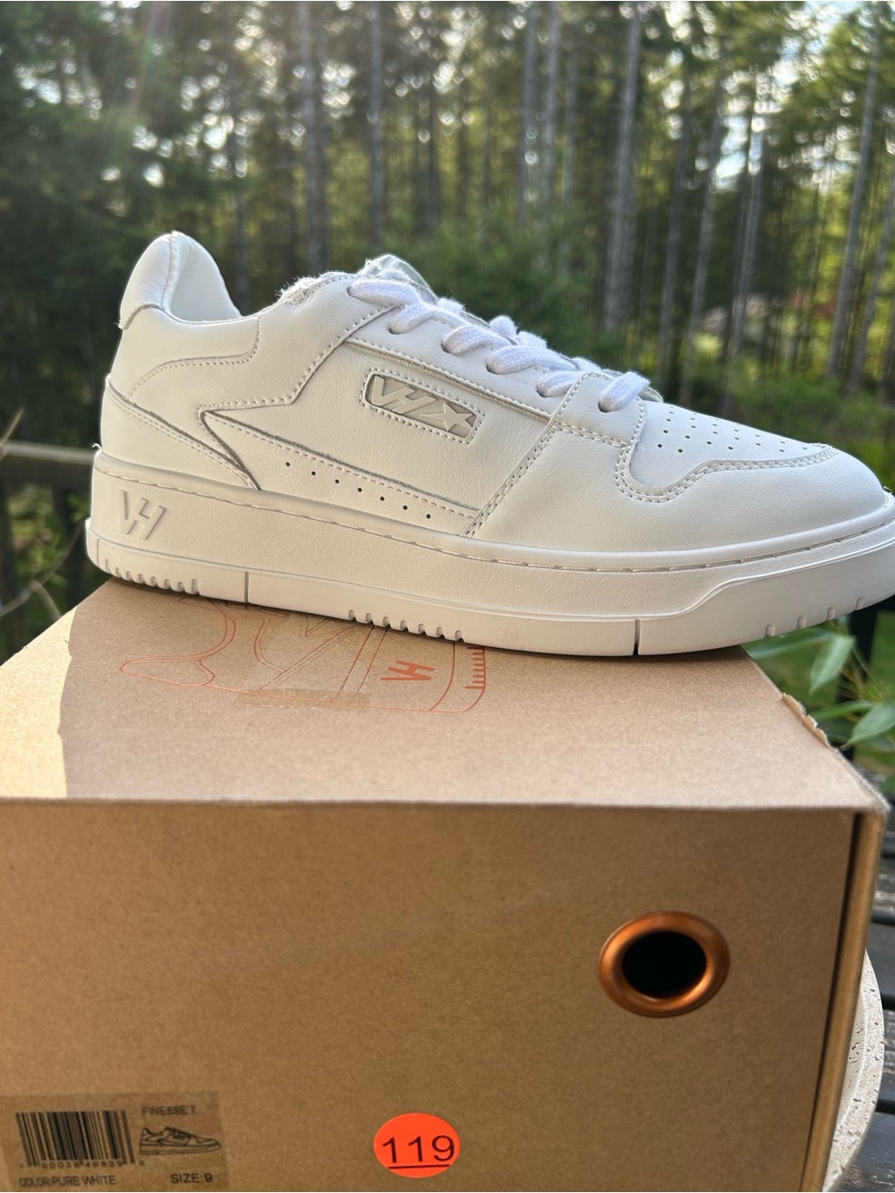 Vintage Havana Finesse White Casual Sneakers